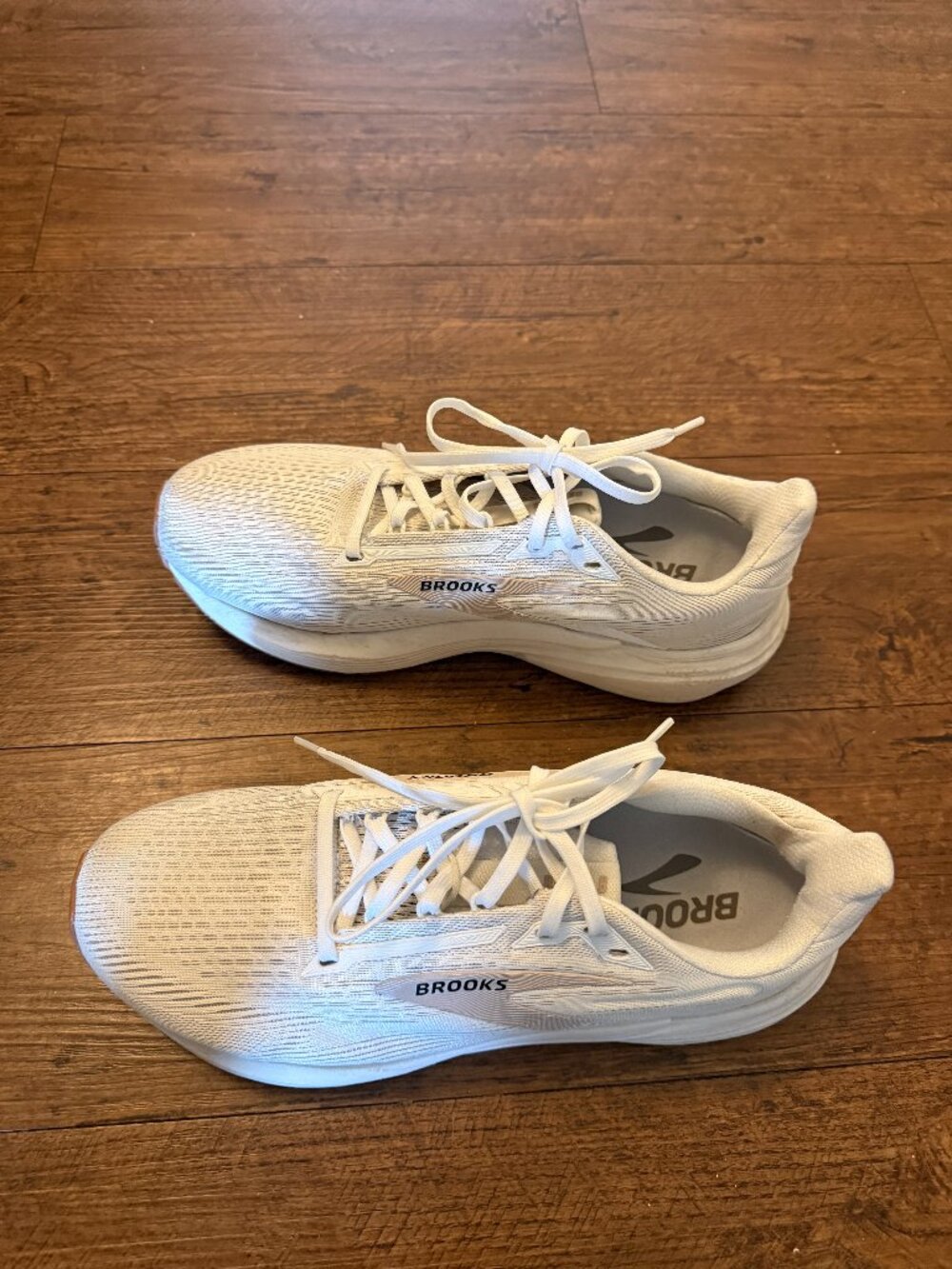 Brooks Revel 8 running shoes - size 10 (fits like 9.5)